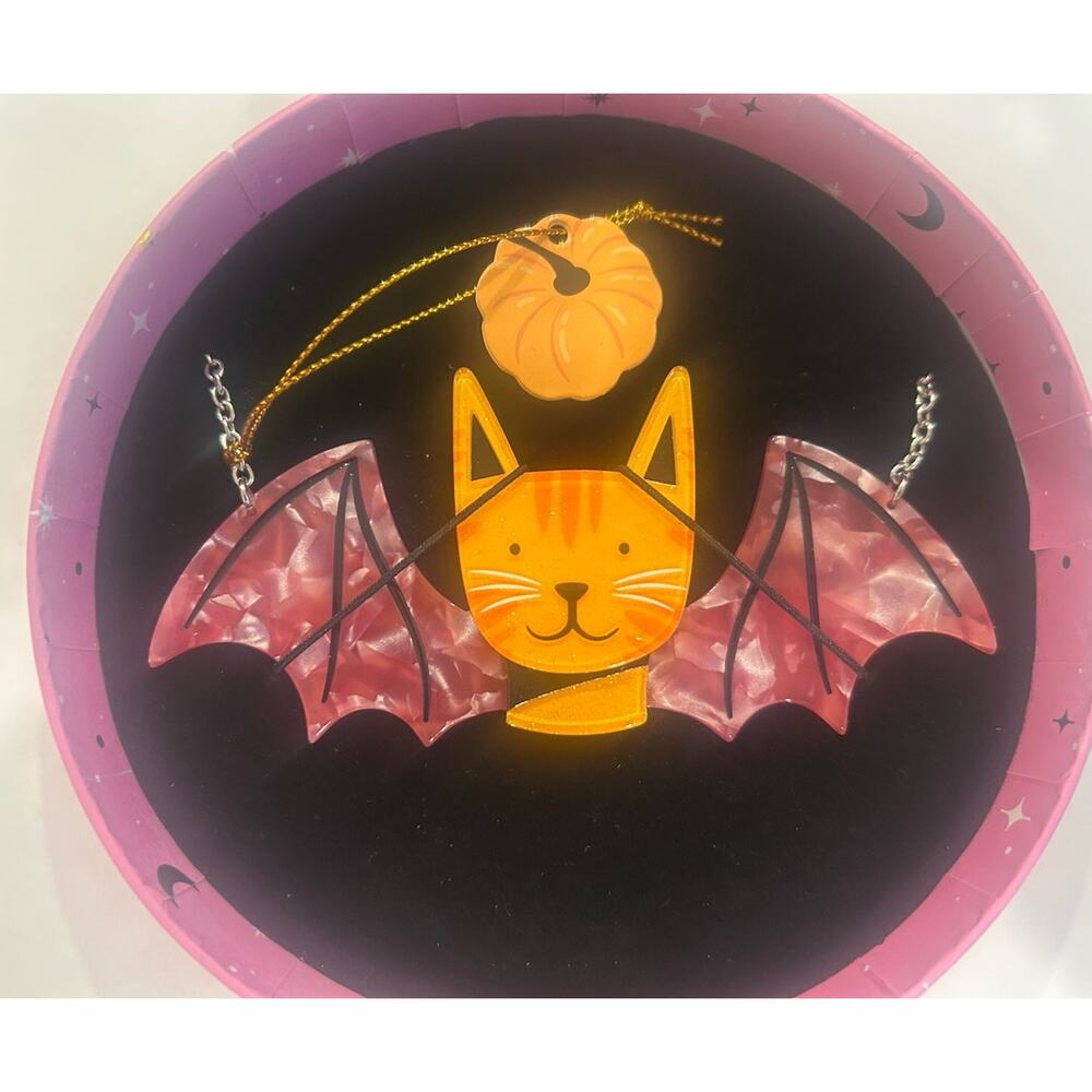 Erstwilder Winged Kitty Necklace By Megan Roy Haunted at Heart NIB - Picture 5 of 10